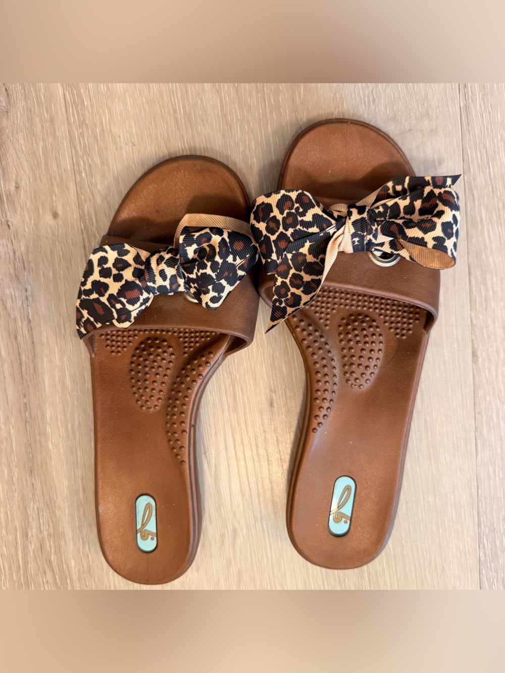Oka-B Madison Slide Sandals Copper Brown Leopard Bow Comfort Massage